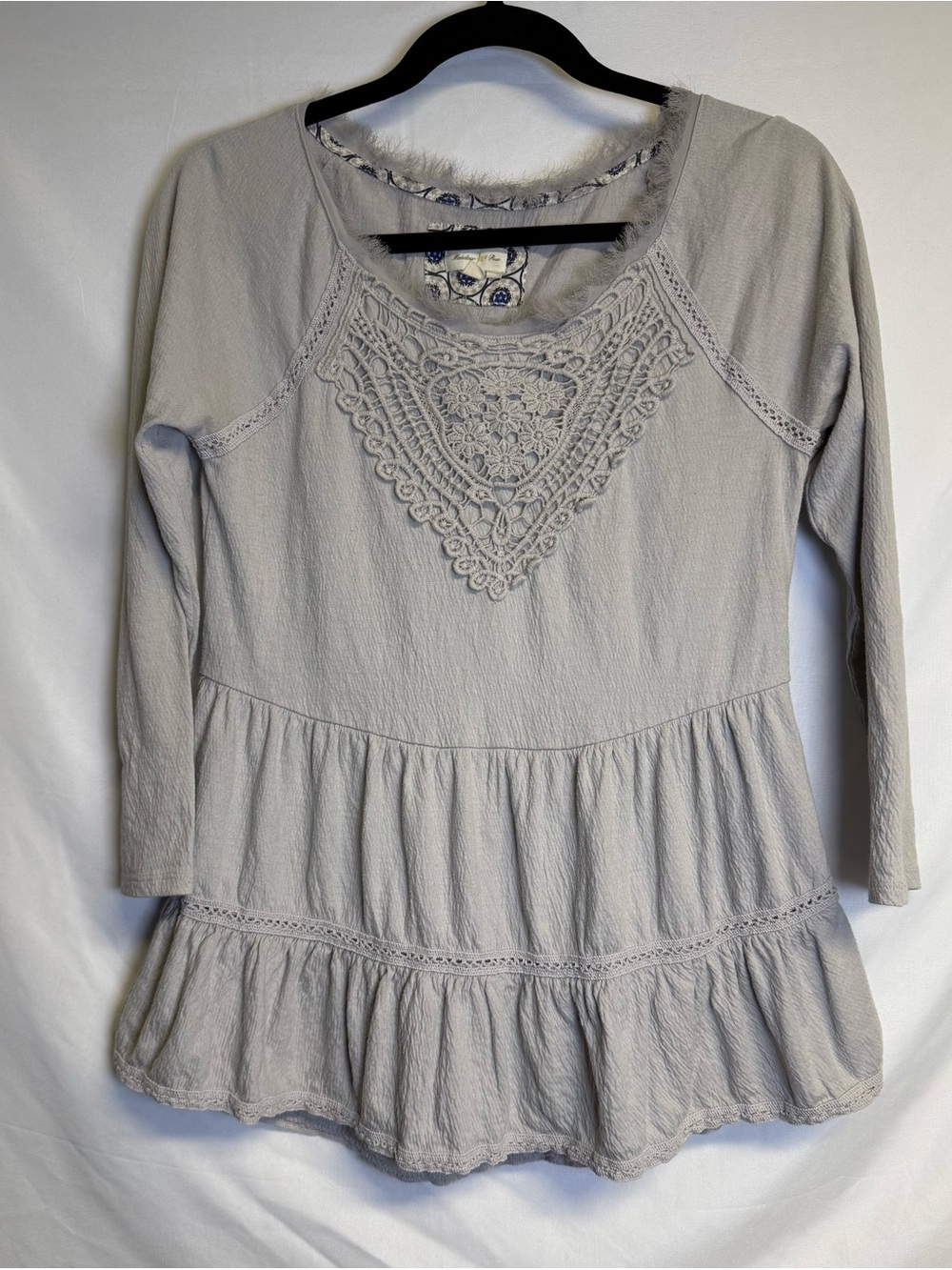Meadow Rue Light Gray Long-Sleeve Peasant Tunic